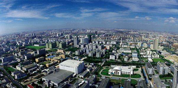 揚州經(jīng)濟技術(shù)開發(fā)區(qū)光伏產(chǎn)業(yè)轉(zhuǎn)型升級迎春暖