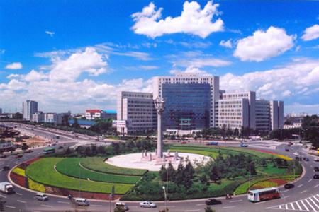 長(zhǎng)春經(jīng)開區(qū)：引導(dǎo)企業(yè)擴(kuò)能 推動(dòng)轉(zhuǎn)型升級(jí)